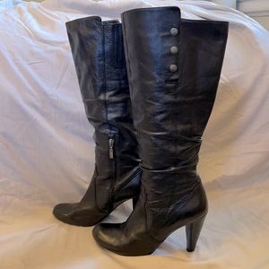 Guess WG Gillian tall leather boots in size 9M calf 17”